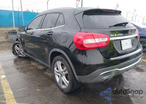 2020 Mercedes-Benz Gla 250 z USA, uszkodzony, nr VIN WDCTG4EB7LU021624